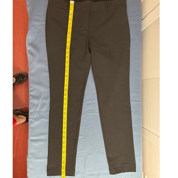 Ann Taylor Black Dress Pants Slacks Size 8 Tapered Leg Stretch Material - Picture 4 of 7